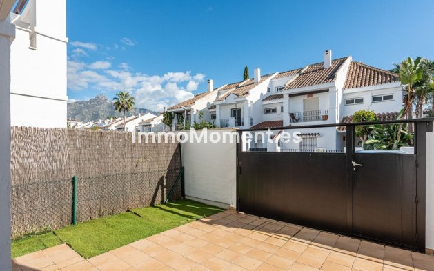 Revente - Villa - Marbella - Nueva Andalucía