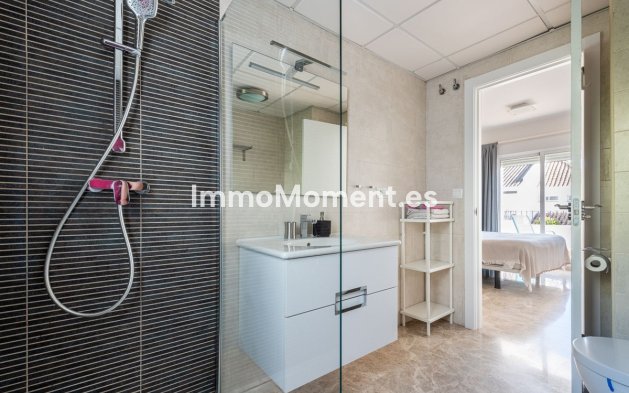 Revente - Villa - Marbella - Nueva Andalucía