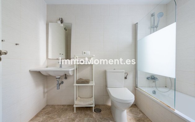 Revente - Villa - Marbella - Nueva Andalucía