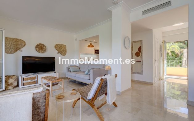 Resale - Apartment - Benahavís - La Quinta