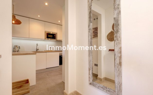 Resale - Apartment - Benahavís - La Quinta