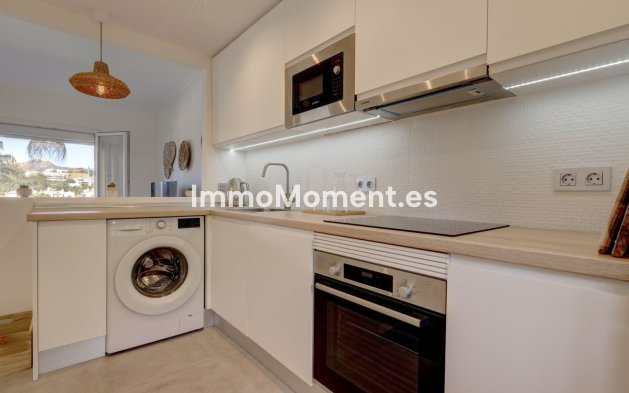 Resale - Apartment - Benahavís - La Quinta