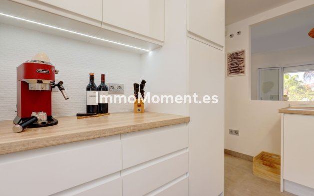 Resale - Apartment - Benahavís - La Quinta