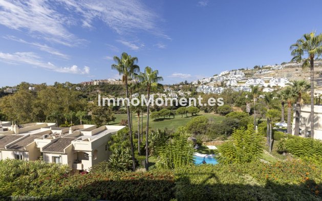 Resale - Apartment - Benahavís - La Quinta