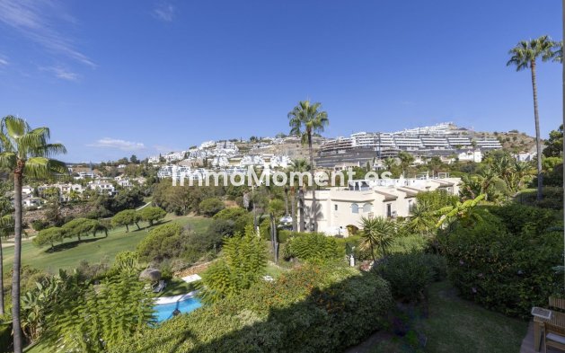 Resale - Apartment - Benahavís - La Quinta