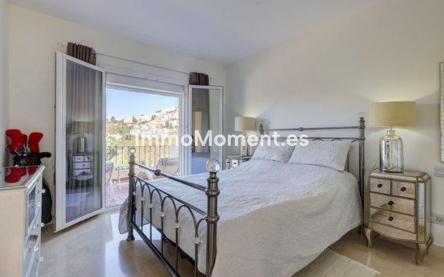 Resale - Apartment - Benahavís - La Quinta