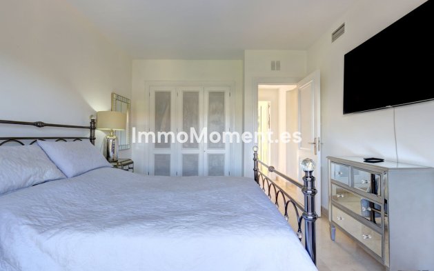 Resale - Apartment - Benahavís - La Quinta