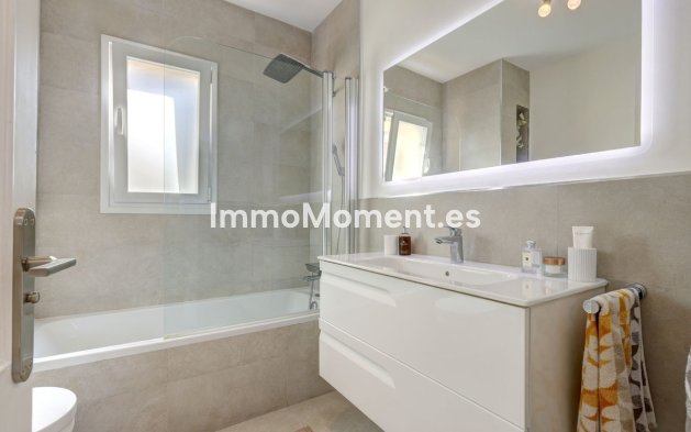 Resale - Apartment - Benahavís - La Quinta