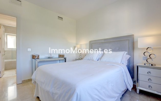 Resale - Apartment - Benahavís - La Quinta