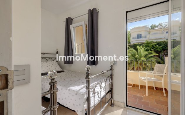 Resale - Apartment - Benahavís - La Quinta
