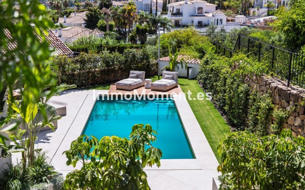 Wiederverkauf - Villa - Marbella - Nueva Andalucía