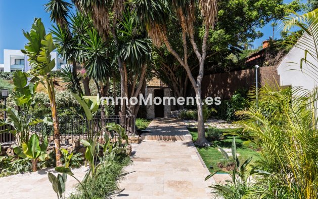Wiederverkauf - Villa - Marbella - Nueva Andalucía
