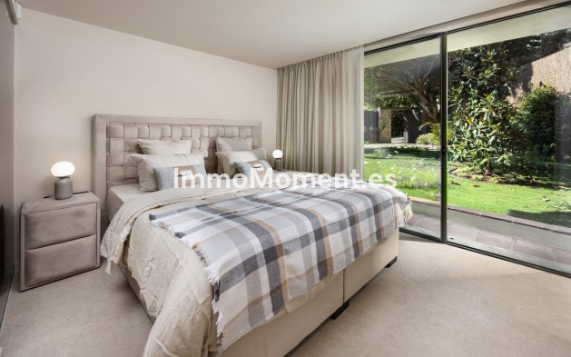 Wiederverkauf - Villa - Marbella - Nueva Andalucía