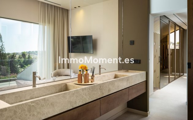 Wiederverkauf - Villa - Marbella - Nueva Andalucía