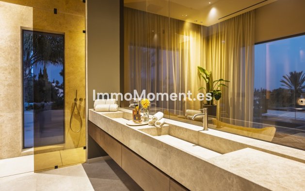 Wiederverkauf - Villa - Marbella - Nueva Andalucía