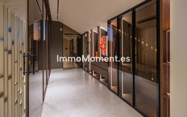 Wiederverkauf - Villa - Marbella - Nueva Andalucía