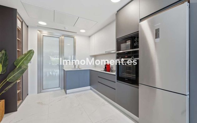 Wiederverkauf - Wohnung - Estepona  - Estepona Centro