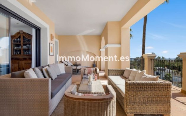 Resale - Apartment - Benahavís - La Quinta