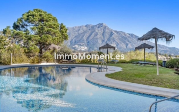 Resale - Apartment - Benahavís - La Quinta