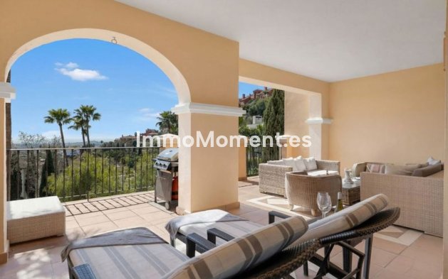 Resale - Apartment - Benahavís - La Quinta