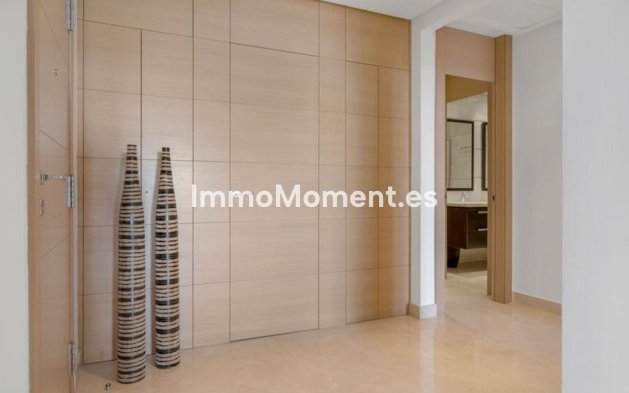 Resale - Apartment - Benahavís - La Quinta