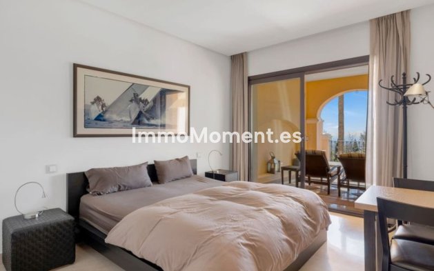 Resale - Apartment - Benahavís - La Quinta