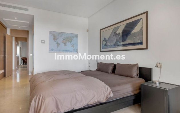Resale - Apartment - Benahavís - La Quinta