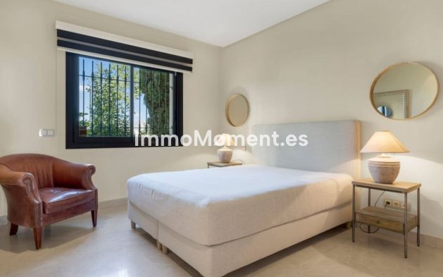 Resale - Apartment - Benahavís - La Quinta