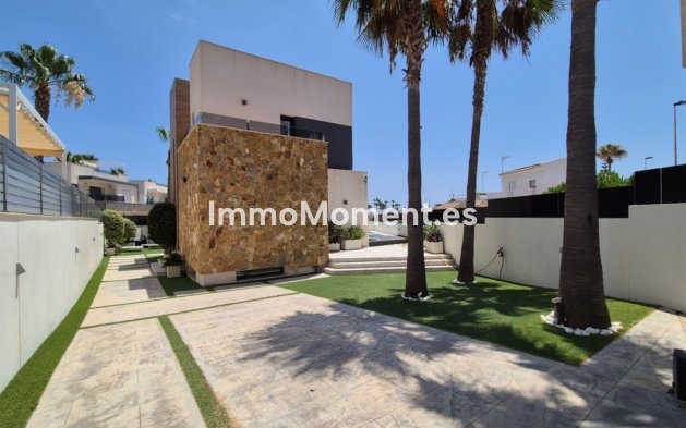 Wiederverkauf - Villa - Torrevieja - Torrevieja Centro