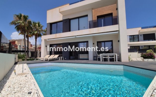Wiederverkauf - Villa - Torrevieja - Torrevieja Centro