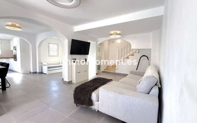 Revente - Villa - Orihuela - Orihuela Centro