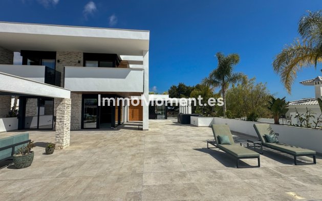 Resale - Villa - Orihuela - Villamartin
