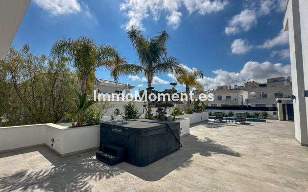 Resale - Villa - Orihuela - Villamartin