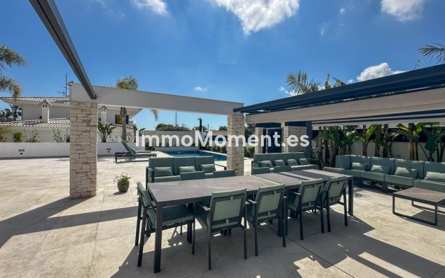 Resale - Villa - Orihuela - Villamartin