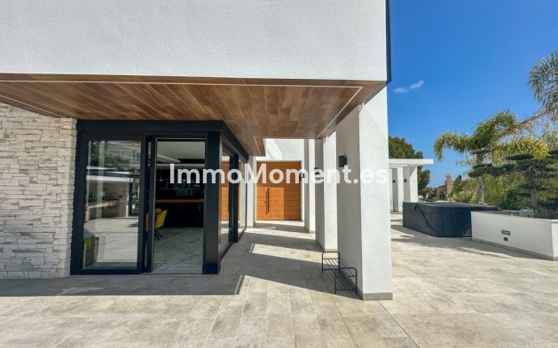 Resale - Villa - Orihuela - Villamartin