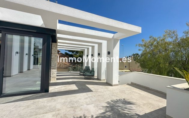 Resale - Villa - Orihuela - Villamartin