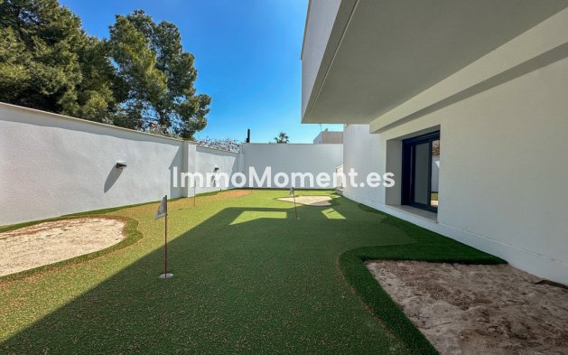 Resale - Villa - Orihuela - Villamartin