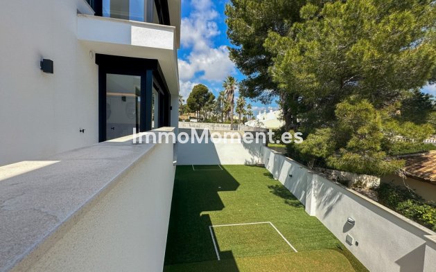 Resale - Villa - Orihuela - Villamartin