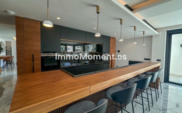 Resale - Villa - Orihuela - Villamartin