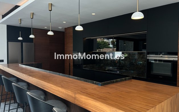 Resale - Villa - Orihuela - Villamartin