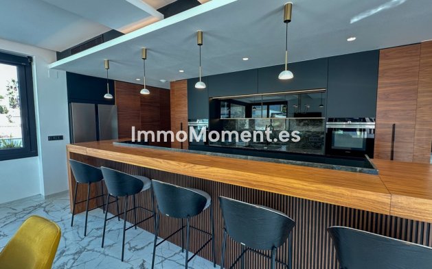 Resale - Villa - Orihuela - Villamartin