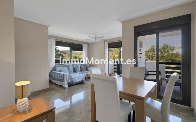 Wiederverkauf - Wohnung - Estepona  - Selwo