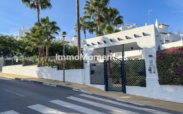 Wiederverkauf - Wohnung - Estepona  - Selwo