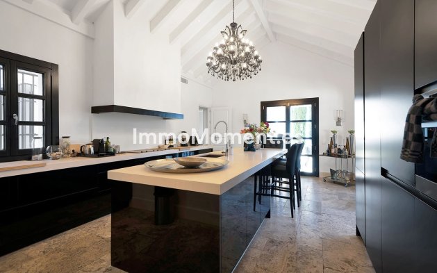 Wiederverkauf - Villa - Benahavís - Benahavís Centro