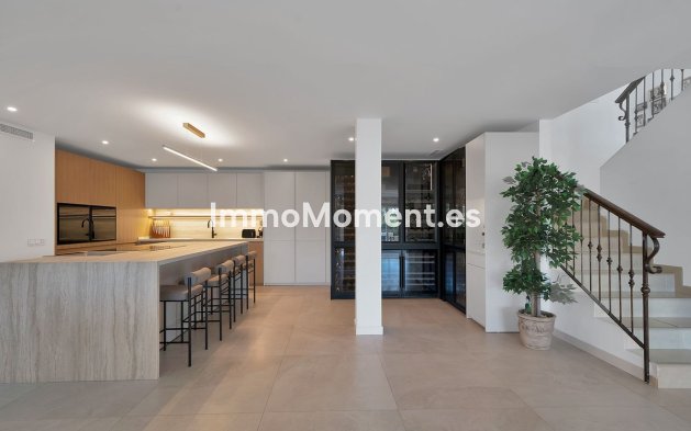 Revente - Villa - Benalmadena - Benalmadena Centro