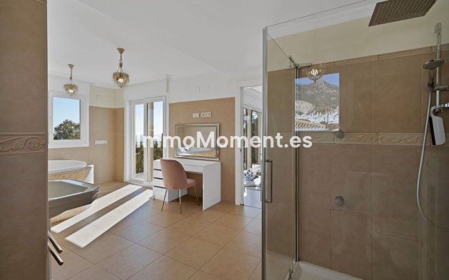 Revente - Villa - Benalmadena - Benalmadena Centro