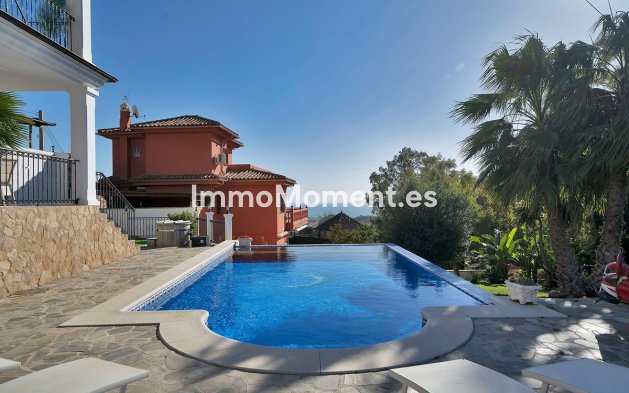 Revente - Villa - Benalmadena - Benalmadena Centro