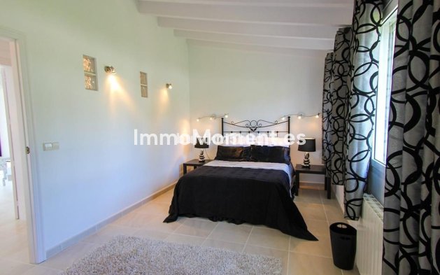 Wiederverkauf - Villa - Calpe - Calpe Centro