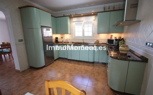 Revente - Villa - Pinoso - Los Pinos