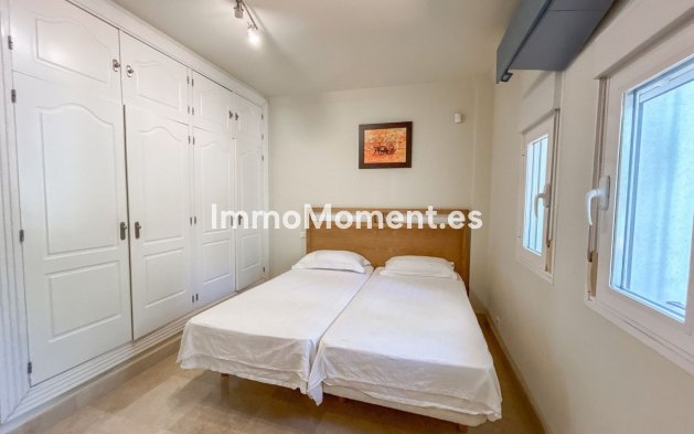 Wiederverkauf - Wohnung - Estepona  - Estepona Centro